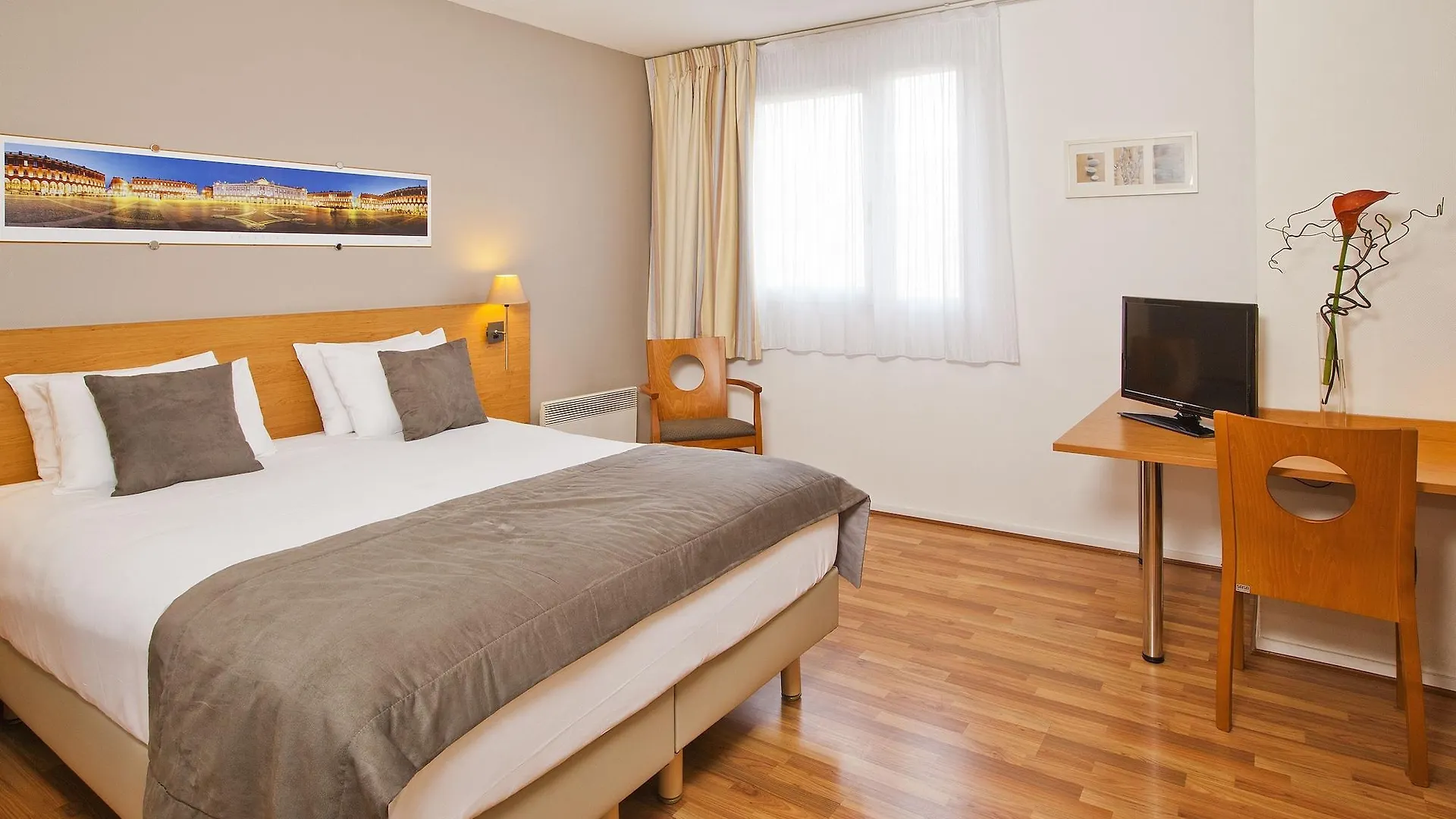 Sejours & Affaires Toulouse De Brienne Aparthotel