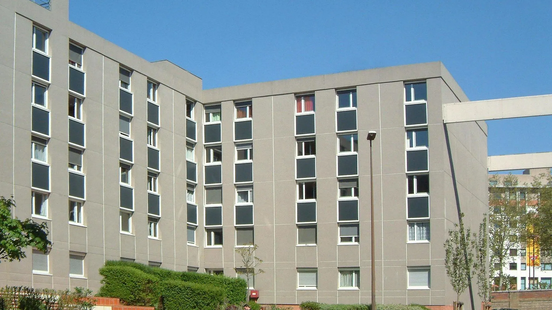 Sejours & Affaires Toulouse De Brienne Aparthotel