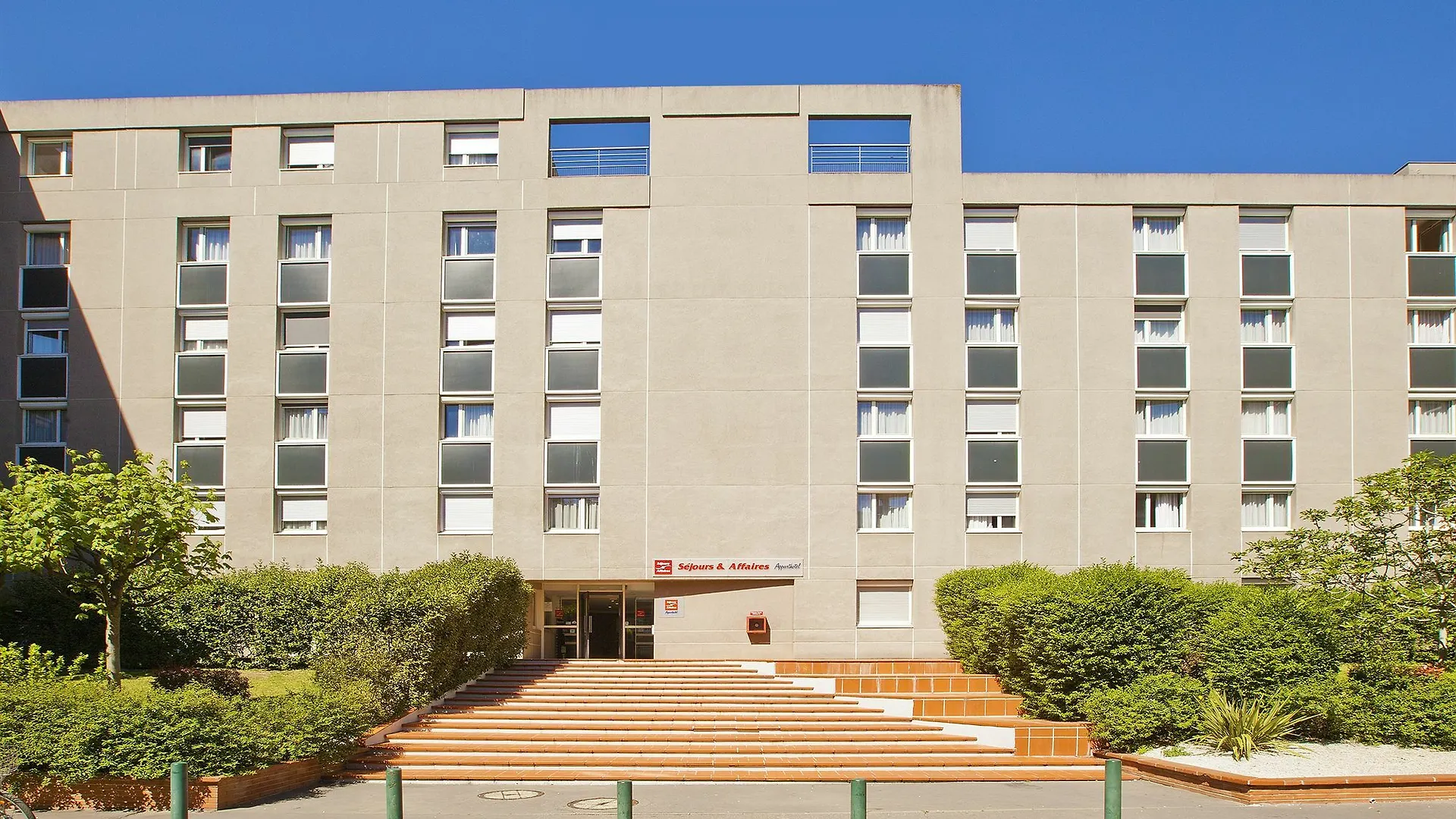 Sejours & Affaires Toulouse De Brienne Aparthotel 2*,  France