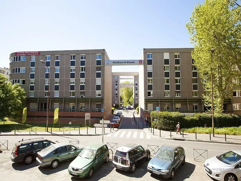 Sejours & Affaires Toulouse De Brienne Aparthotel 2*,  France