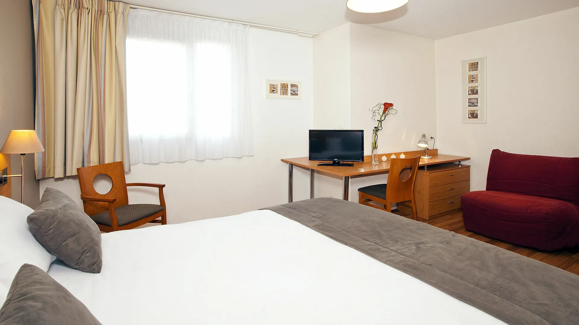 Sejours & Affaires Toulouse De Brienne Aparthotel